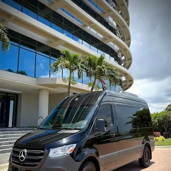 Featured image for “How to Choose the Best Airport Transfer Service”